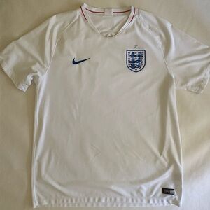 Authentic Nike 2018 England home jersey - size XL